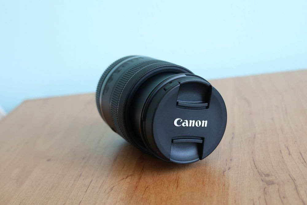 обектив Canon RF 24-50mm f/4.5-6.3 IS STM