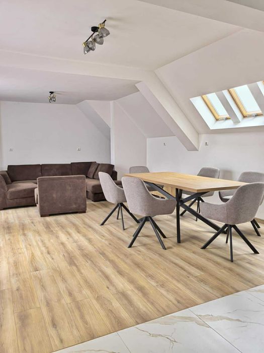 Дава се под наем Четиристаен апартамент в София, Зона Б-18 - 184 кв.м за 897.6 € - Снимка #3