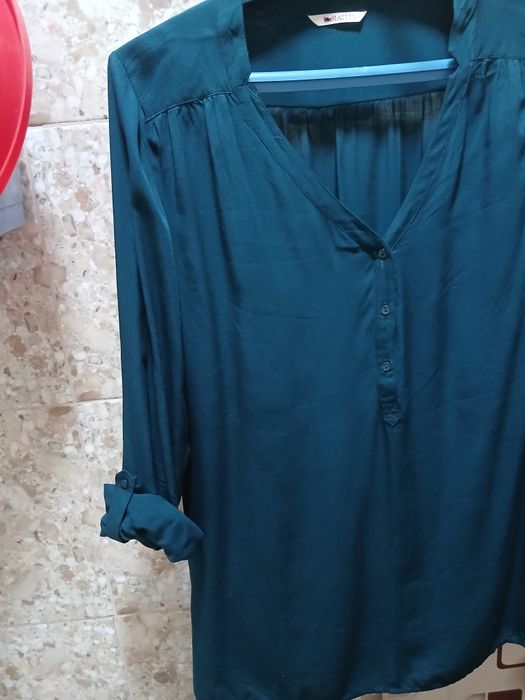 Продается женская рубашка