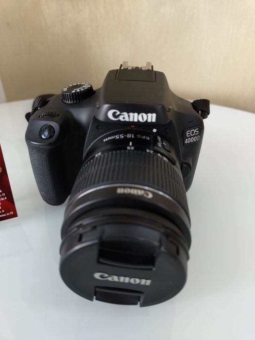 Canon Eos 4000D + obiectiv 18-55mm Amanet BKG