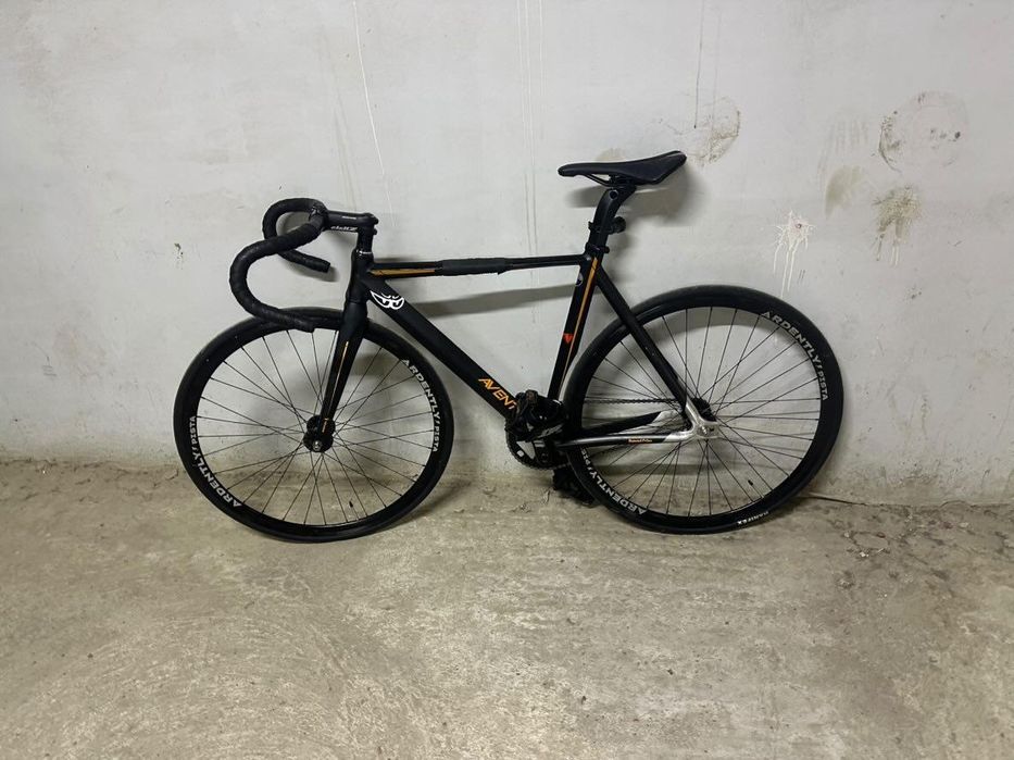 Aventon diamond 52