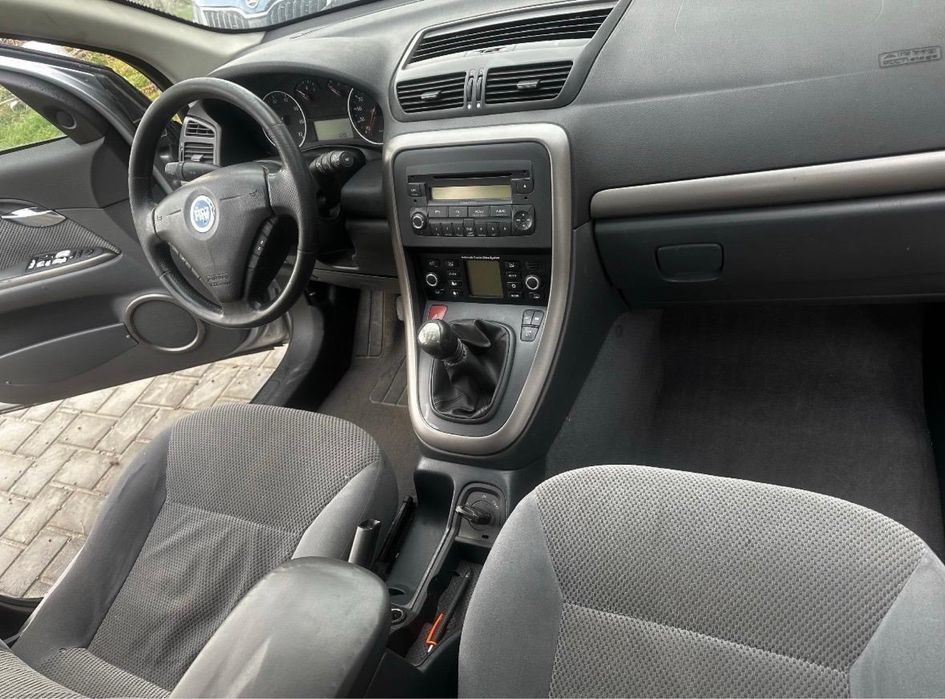 Fiat croma 2005 autoturism