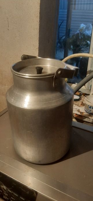 Продам бачок алюминевый 10 литров
