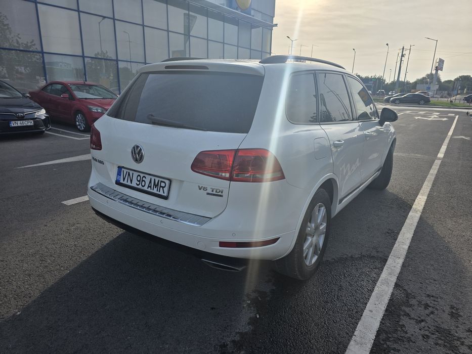 VOLKSWAGEN Touareg 2012 — imagine 8