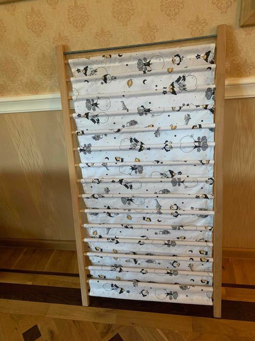 Ръчно изработена етажерка/библиотека за детски книги в два размера