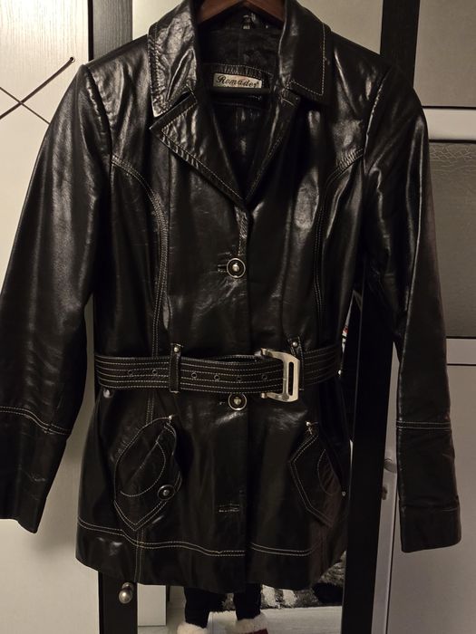 Дамски кожени якета