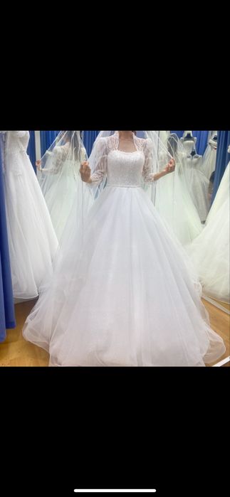 Свадебное платье