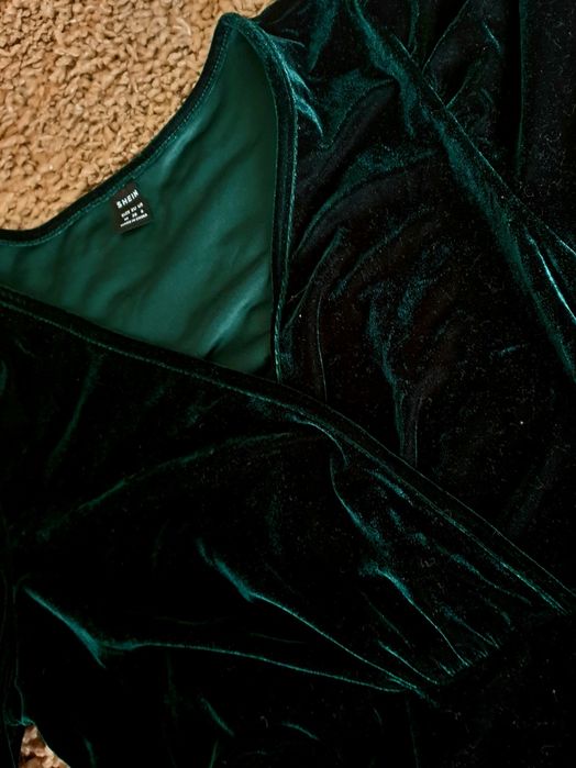 Rochita catifea verde inchis