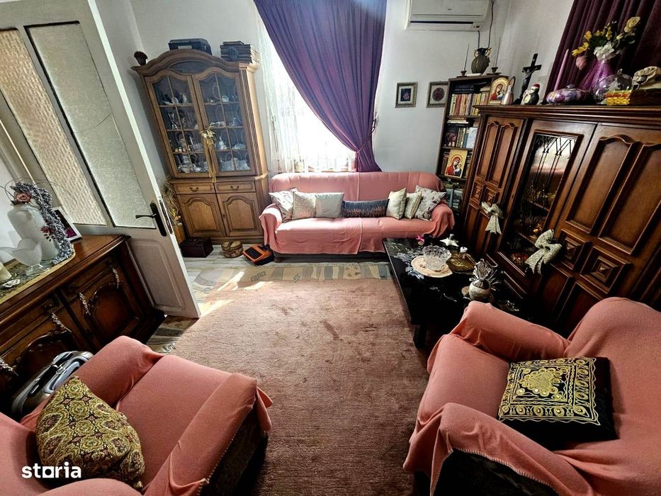 Casa vanzare 6 camere ,cu 629 mp teren zona PARCUL DE SOFT