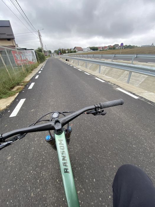 vand bicicleta scott ransom 920