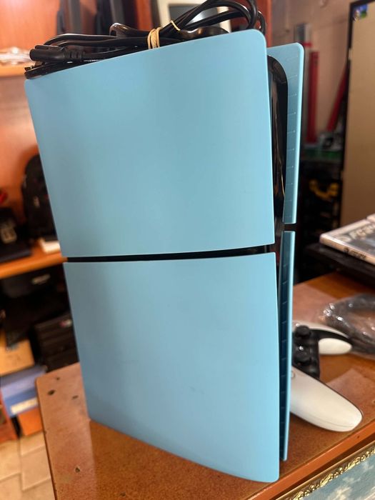 PlayStation 5 Slim Blu-ray Disc Edition + 2 DualSense контролера | Пълен комплект |