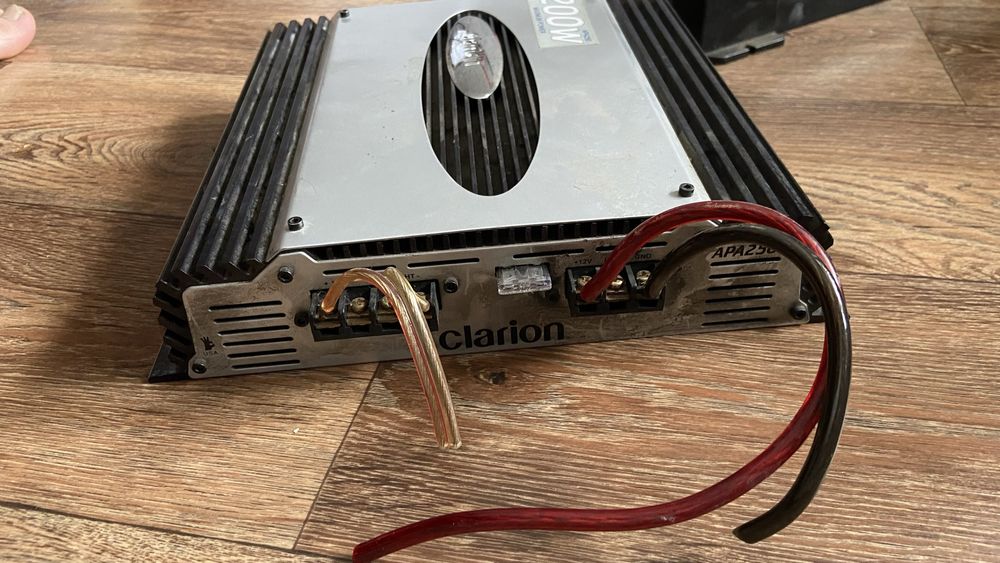 Усилитель продам 600w 200w