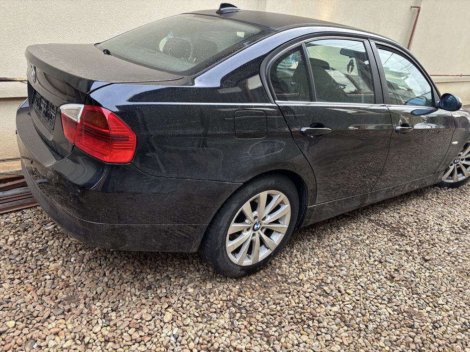 Dezmembrez bmw seria 3 e90 NFL