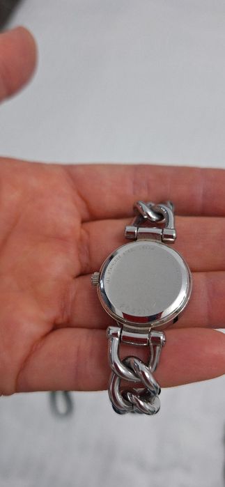 Ceas Fossil si Guess