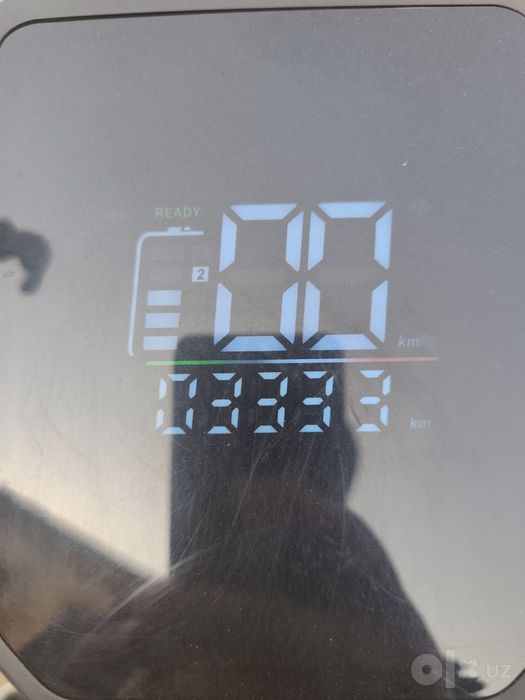 Skuter moto sotiladi srochna