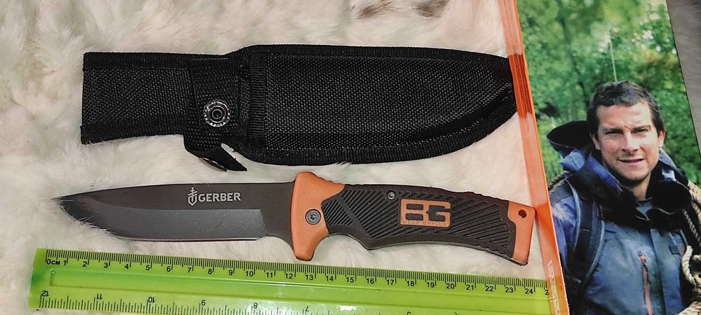 Cuțit Gerber Bear Grylls nou,  vânătoare, drumeții și camping.