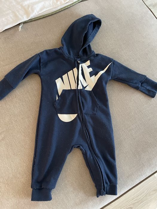 Дрешки Next и Nike 3-6 месеца