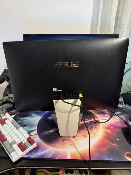 VAND URGENT in Bucuresti!! ASUS Vivo AiO V221 – i3-7100U, 8GB RAM, SSD 240 gb