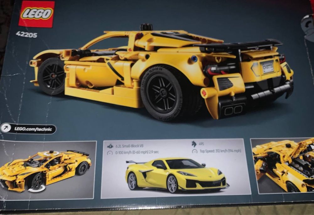 Продается лего сабираюший машинка