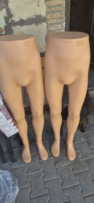 Manechini bărbați