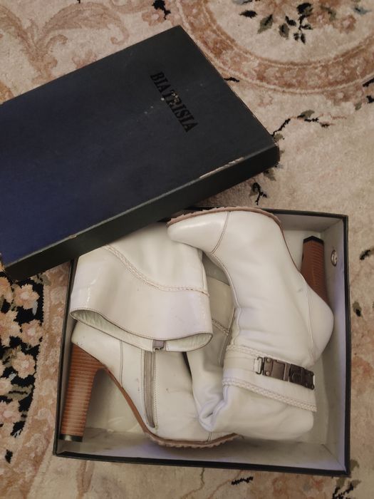 Продам кроссовки и сапоги