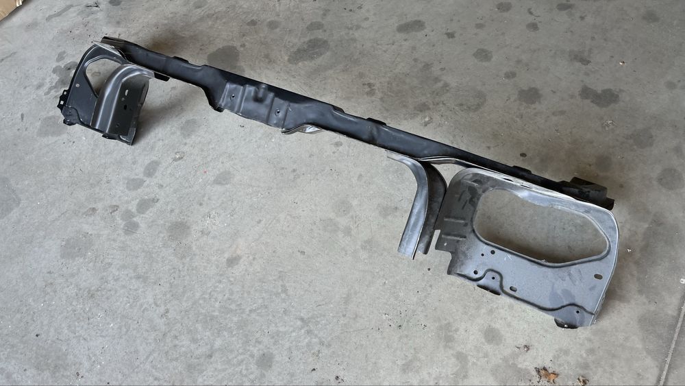 Основа радиатор Mustang 2010-