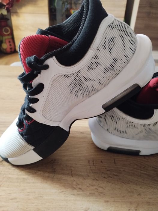 Nike Lebron Witness Vlll