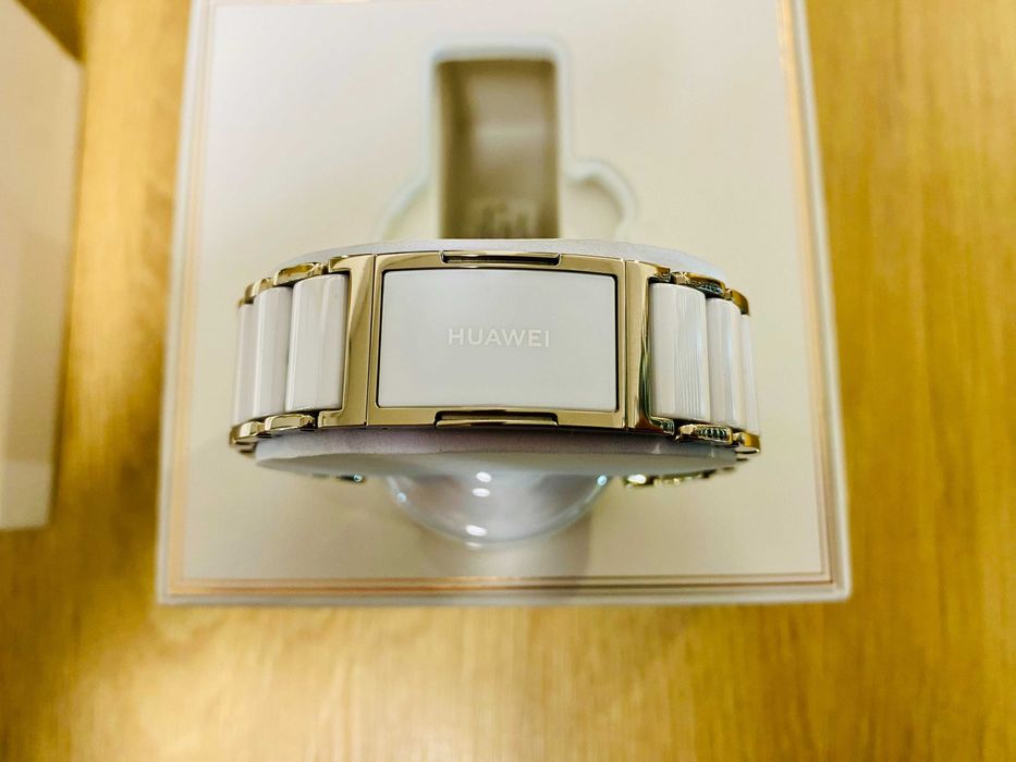 КАТО НОВ ! Huawei Watch GT 5 Pro, 42mm, Ceramic White