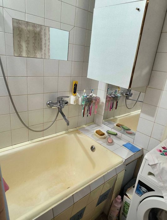 2/2/5 Максим Горький Буюк Ипак Йули Художник 50м2