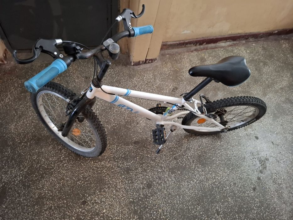 Bicicleta B Twin alba 20 inch