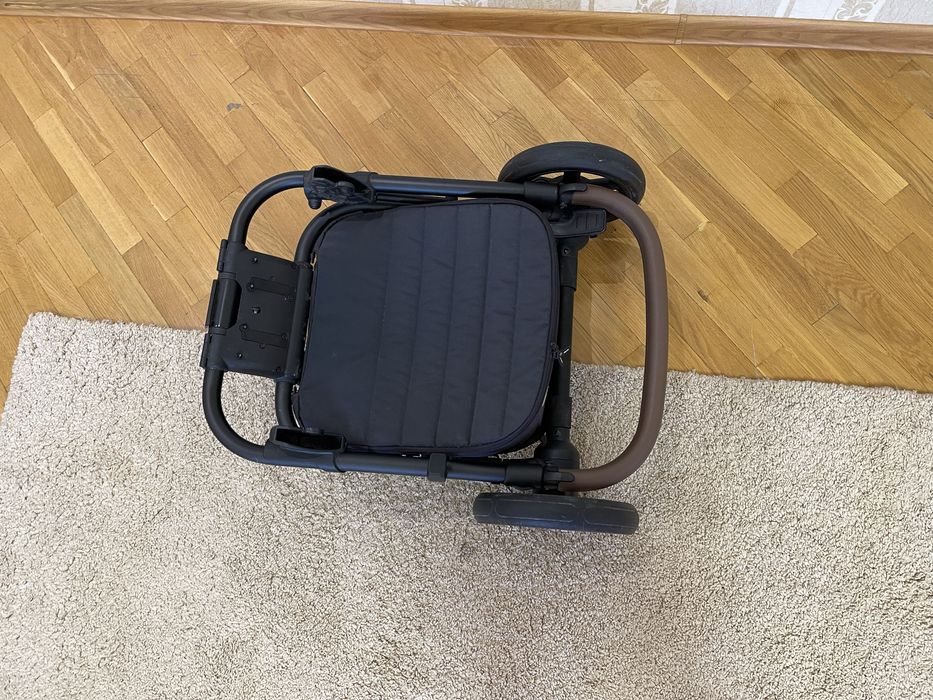 Коляска Easywalker Harvey  с люлькой