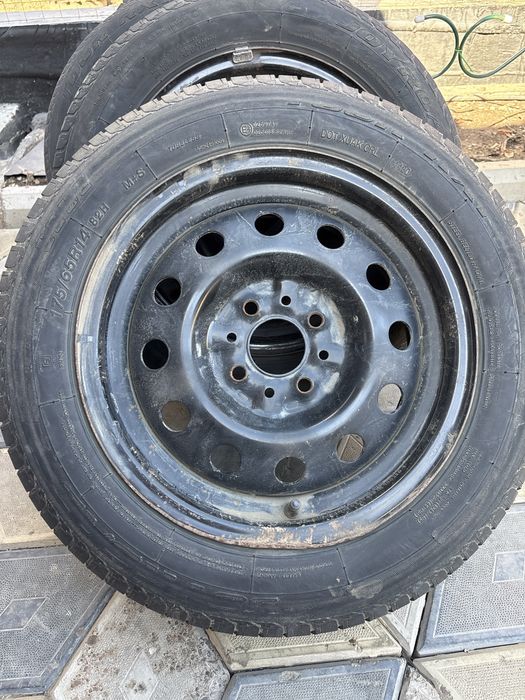 Продам резину на дисках R14