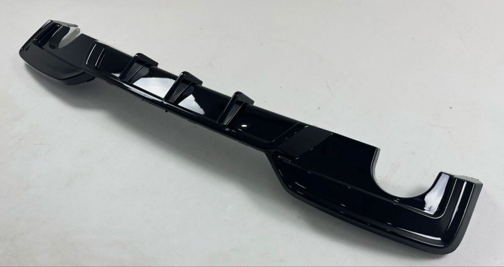 Difuzor Ornament Evacuare dublu stop Led Frana bara spate BMW Seria 6 F06 F12 F13