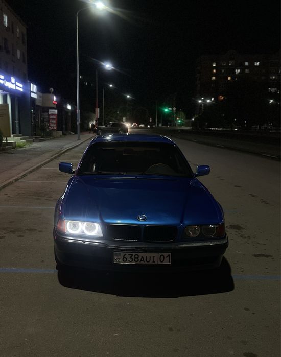 Продам Bmw e38, 1997