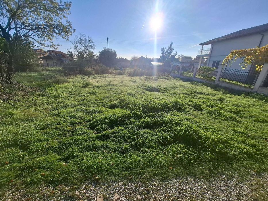 Продава се парцел в регулация с площ 228 м2 в Аспровалта, Гърция