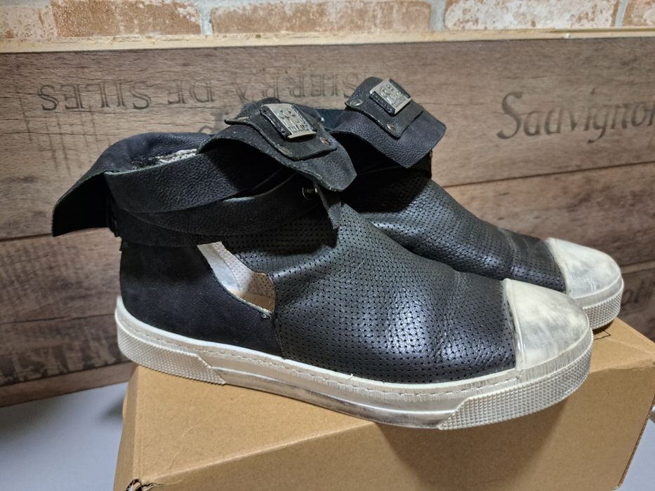 Дамски български  обувки от естесвена кожа - Пещера