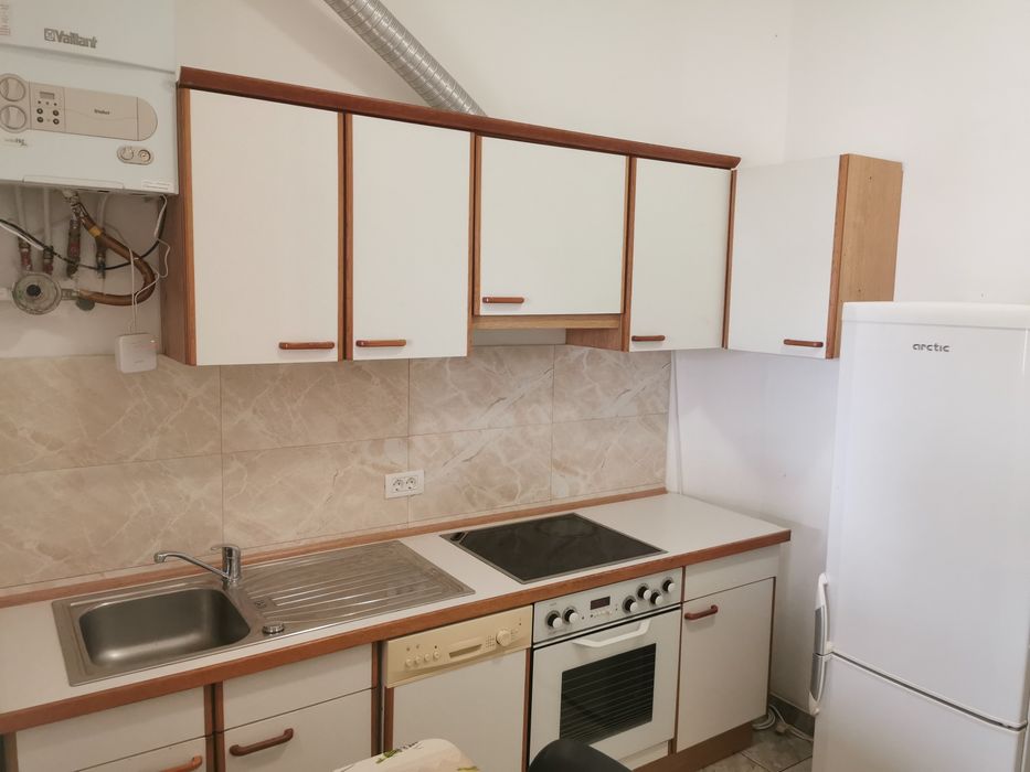 Apartament de închiriat – Zonă Centrală