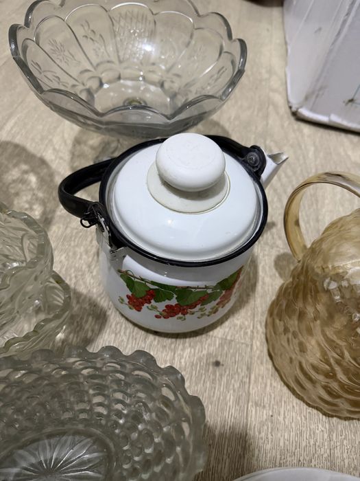 Посуды разные чайник т.б