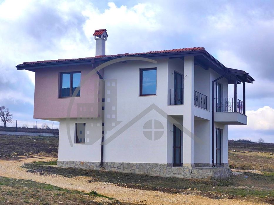 Продава се Къща в с. Кичево, Област Варна - 139 кв.м за 1209 €/кв.м - Снимка #1