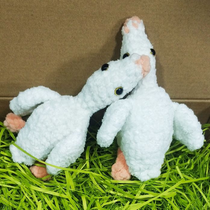 Вязаные  гусята.