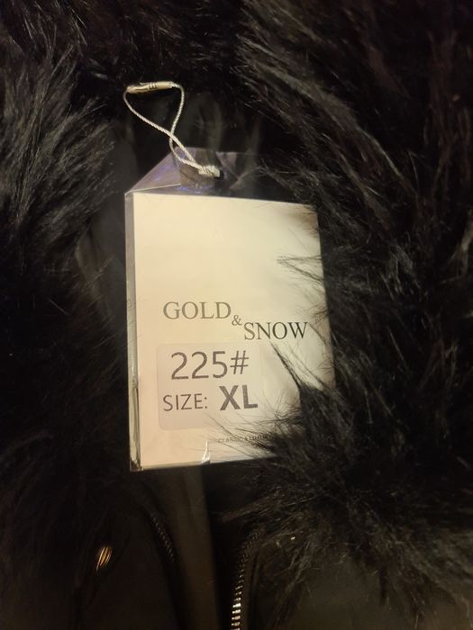 Продам свою куртку женскую