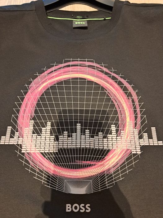 Boss мъжка тениска размер М