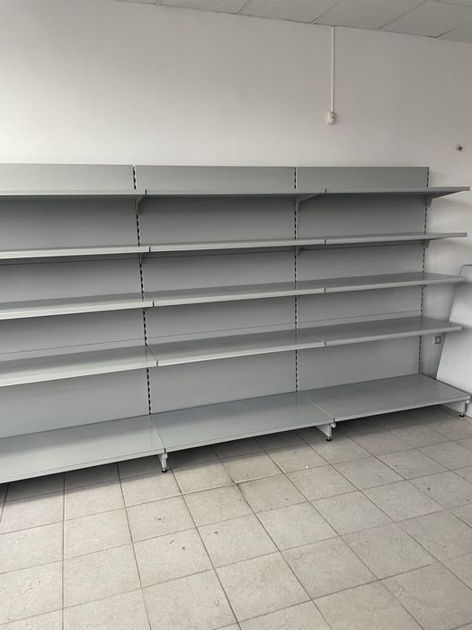 Крайстенни и островни стелажи