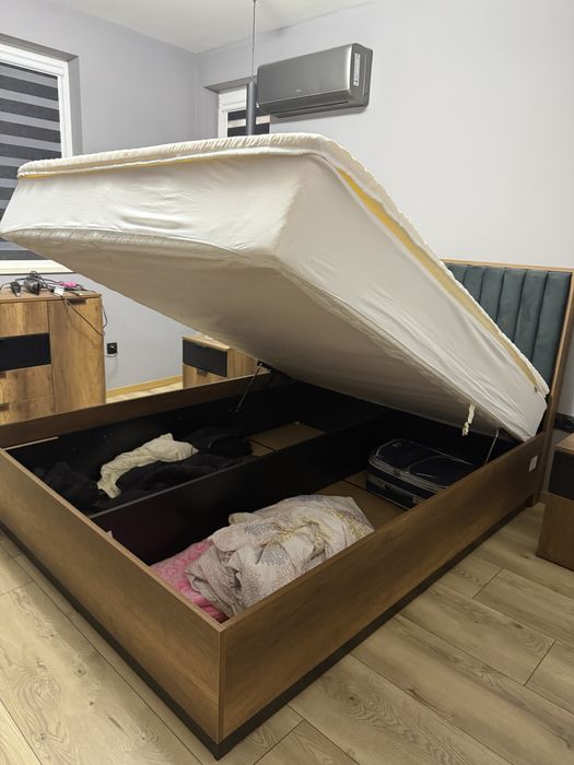 СПАЛНЯ 160/200 Като нова