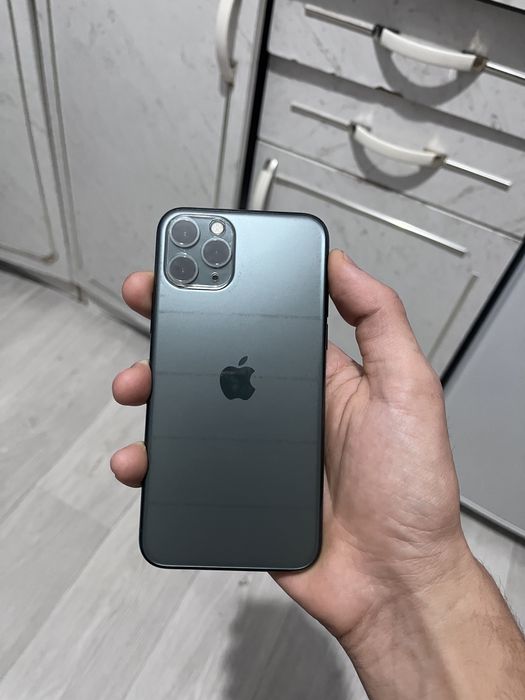 Продаю Iphone 11 pro