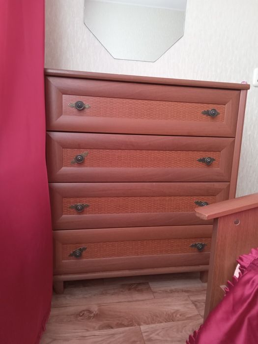 Спальный гарнитур