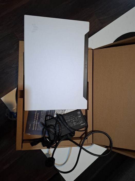 ASUS TUF Dash F15 FX517ZM - i7-12650H / RTX 3060 / 16GB DDR5 / 1TB SSD - Stare excelenta
