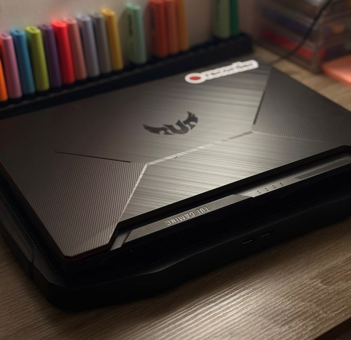 Laptop Asus TUF gaming  1 tb ssd