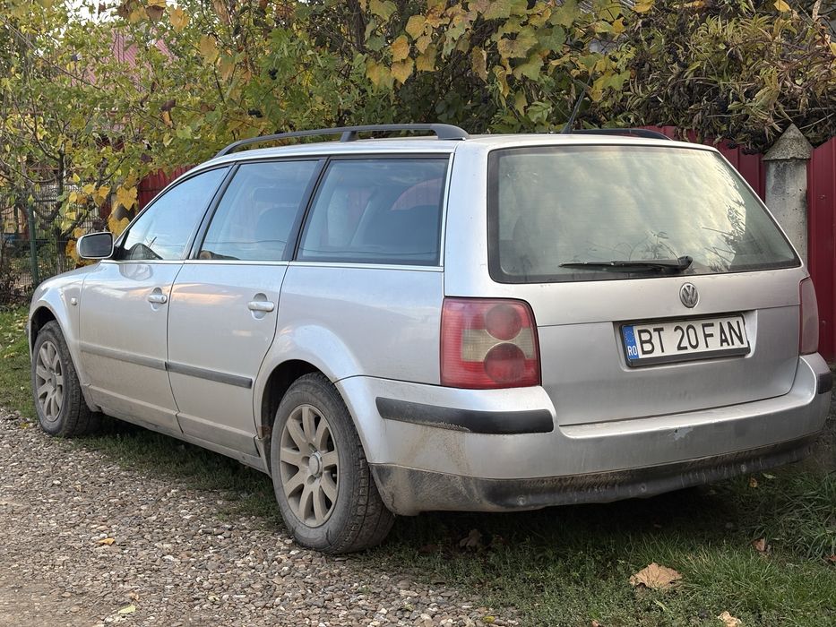 VOLKSWAGEN Passat 0 — imagine 1