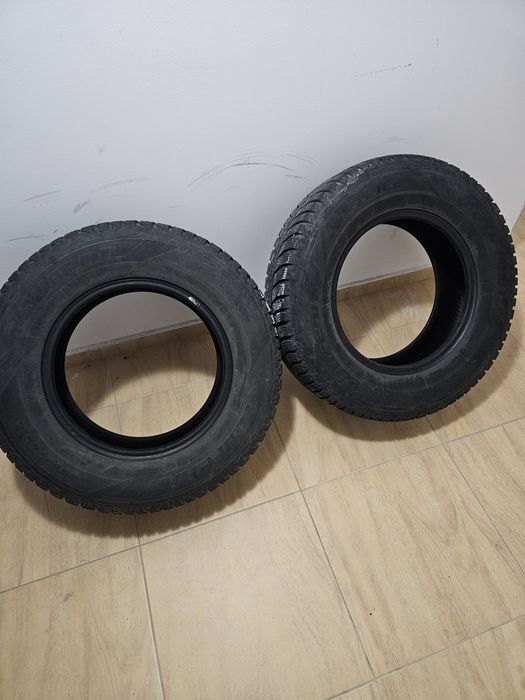 Зимна гума 235/70 R16  4бр.